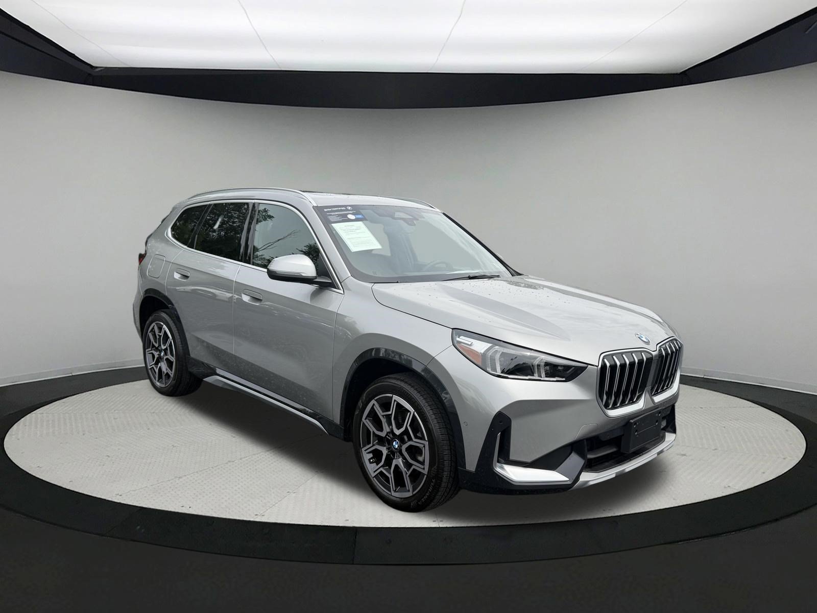 Certified 2025 BMW X1 xDrive28i w/ Convenience Package AWD/4WD image 3