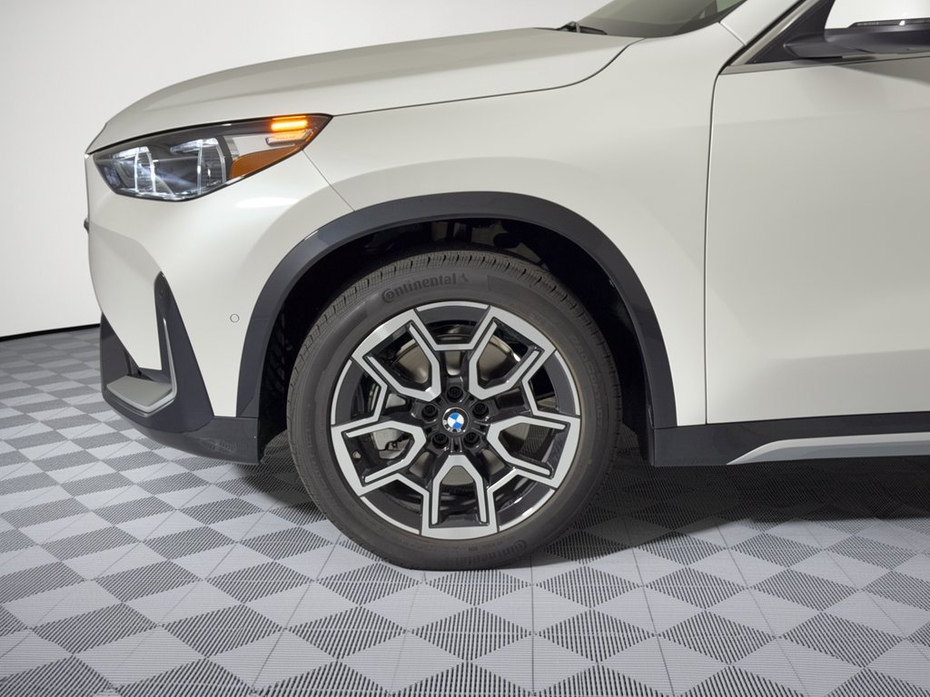 New 2027 BMW X1 xDrive28i AWD/4WD image 13