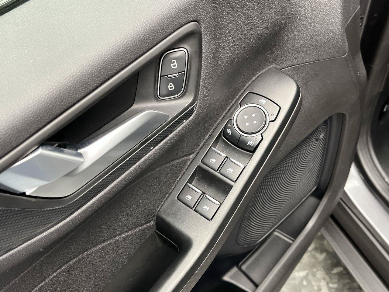 Used 2023 Ford Escape ST-Line Select w/ Tech Pack #1 AWD/4WD image 9