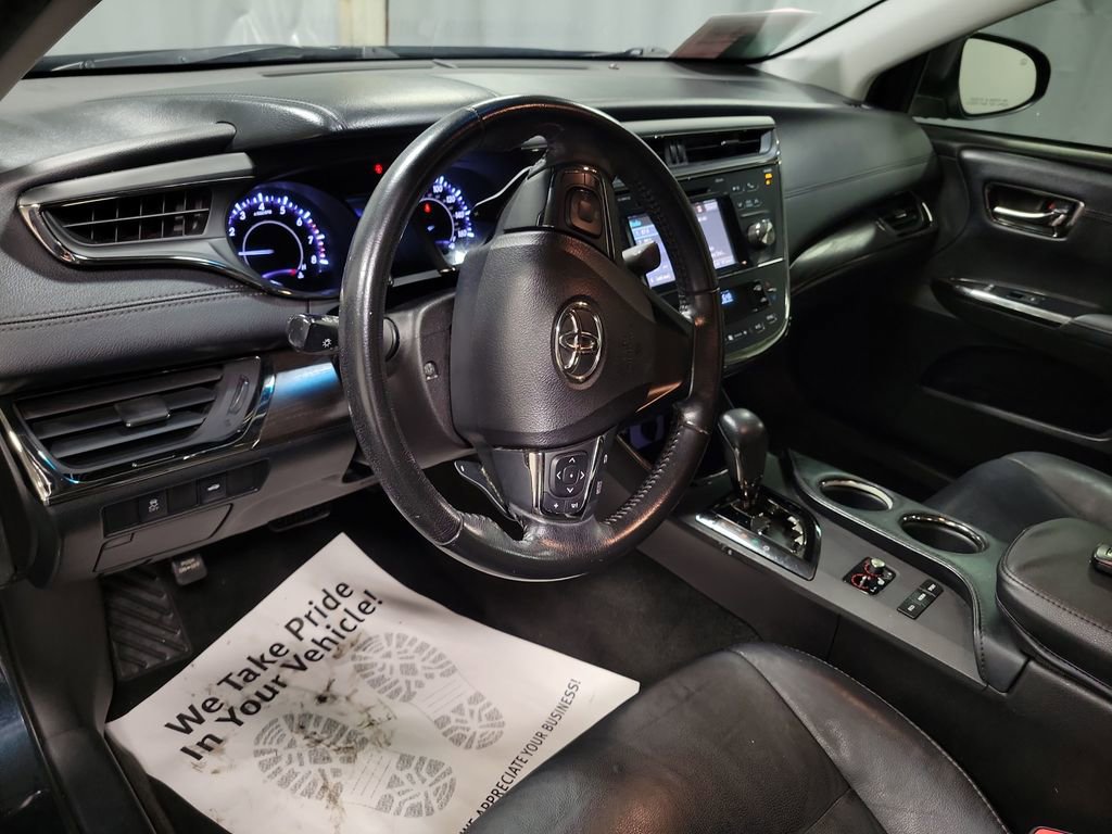Used 2016 Toyota Avalon XLE image 14