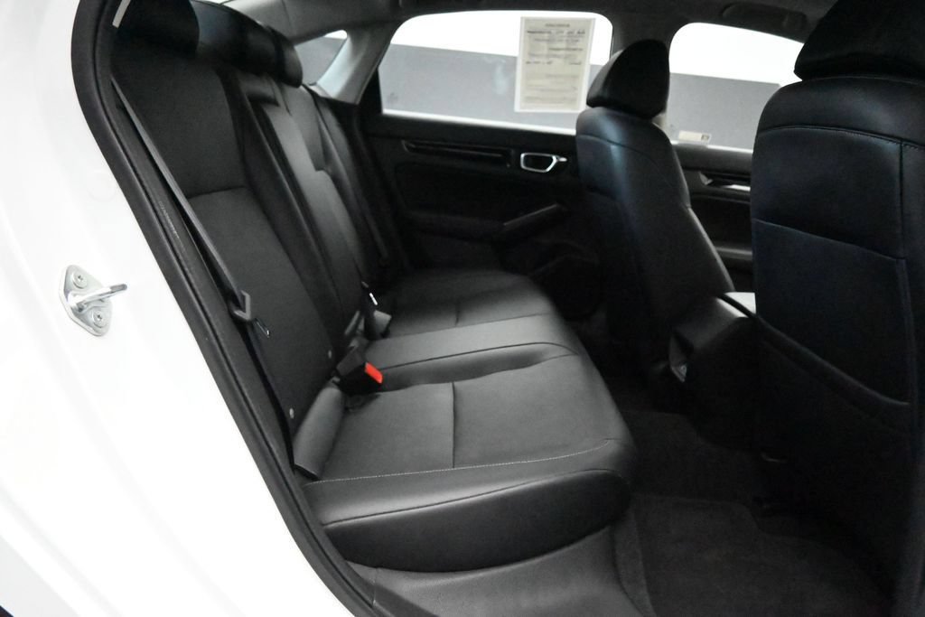 Used 2022 Honda Civic Touring image 11