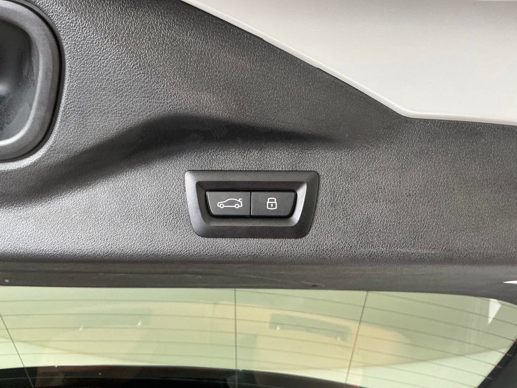 Certified 2024 BMW X7 xDrive40i w/ M Sport Package AWD/4WD image 34