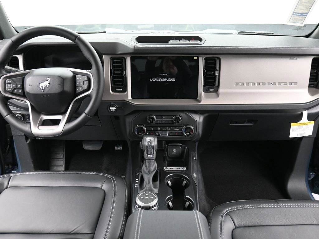 New 2025 Ford Bronco Outer Banks image 14