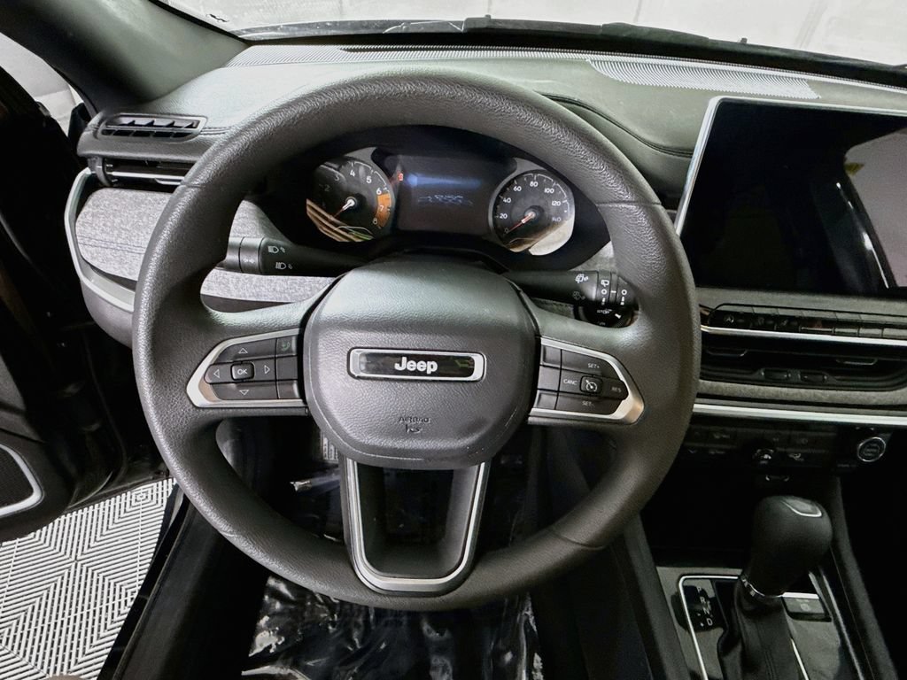 Used 2023 Jeep Compass Sport AWD/4WD image 19