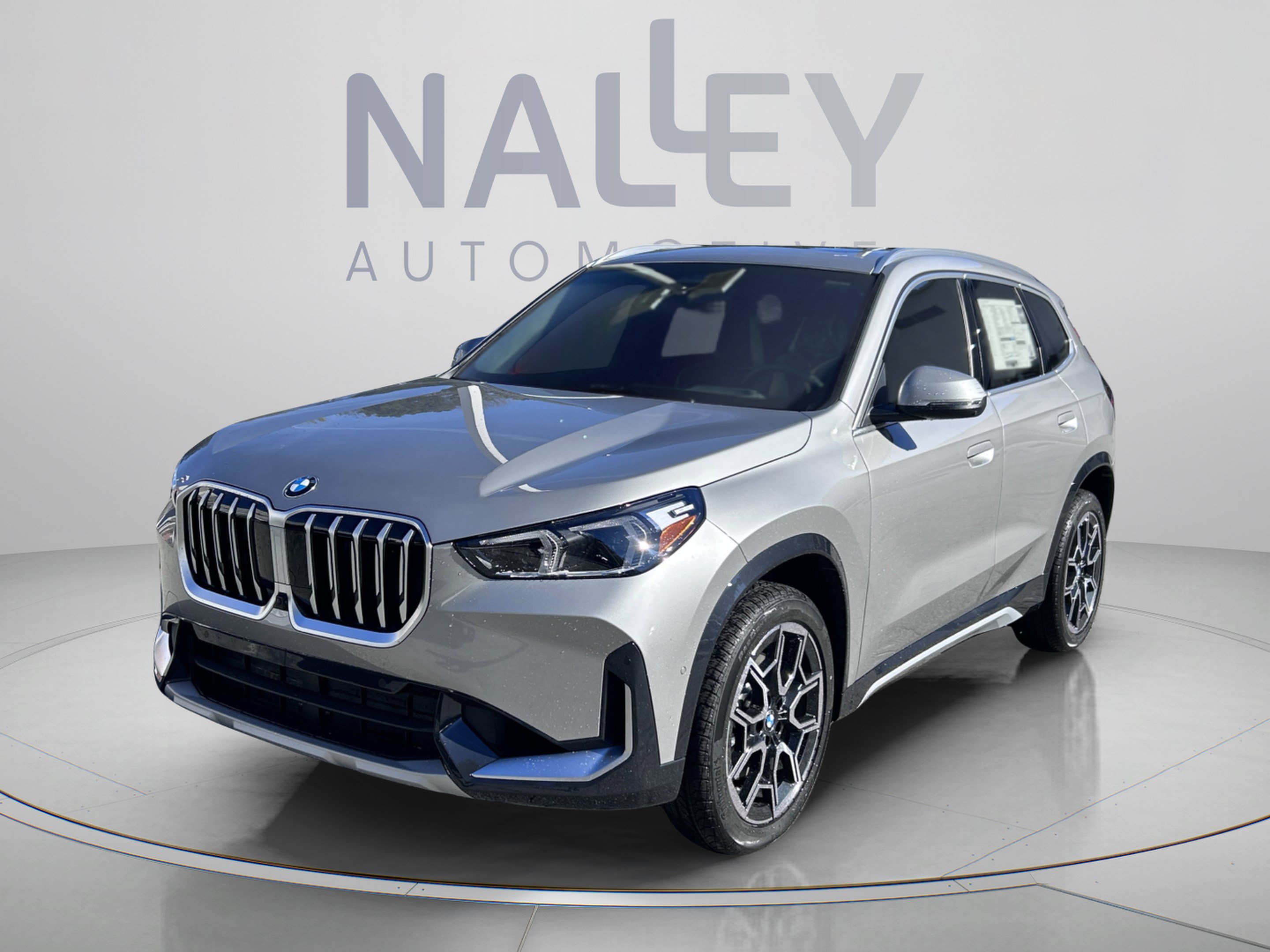 Used 2026 BMW X1 xDrive28i w/ Technology Package AWD/4WD image 1