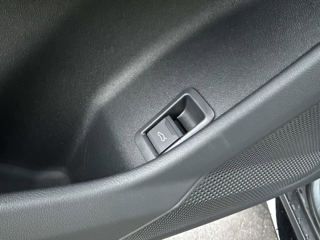 New 2026 Audi A6 Premium Plus image 12