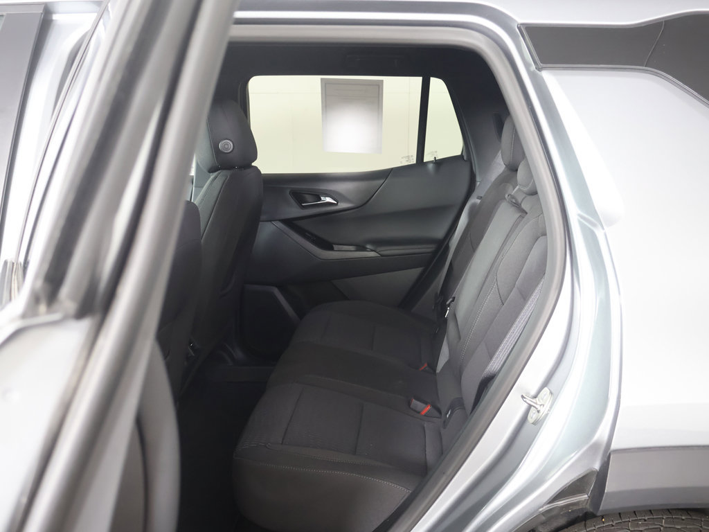 Used 2026 Chevrolet Equinox LT FWD image 33
