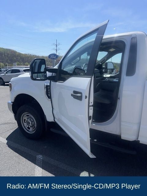 Used 2018 Ford F250 XL w/ Power Equipment Group image 5