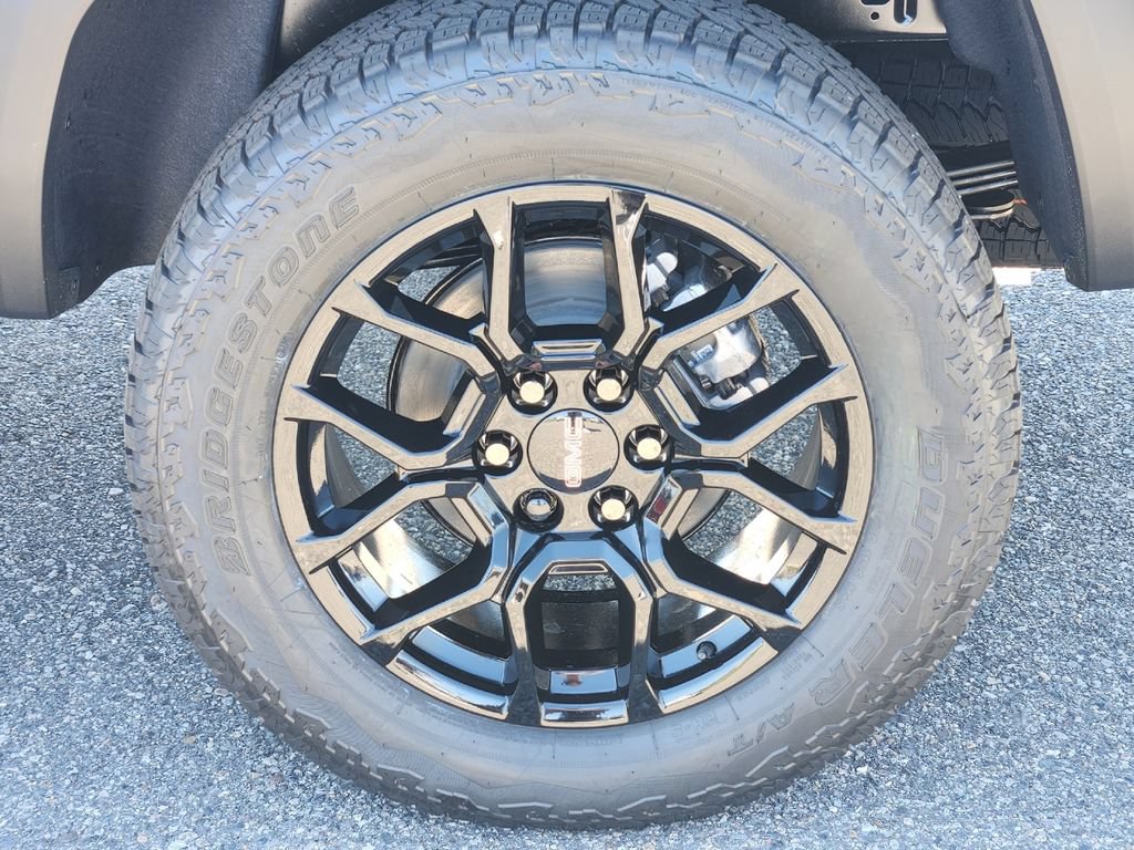 New 2026 GMC Canyon Denali w/ LPO, Denali Black Edition AWD/4WD image 6