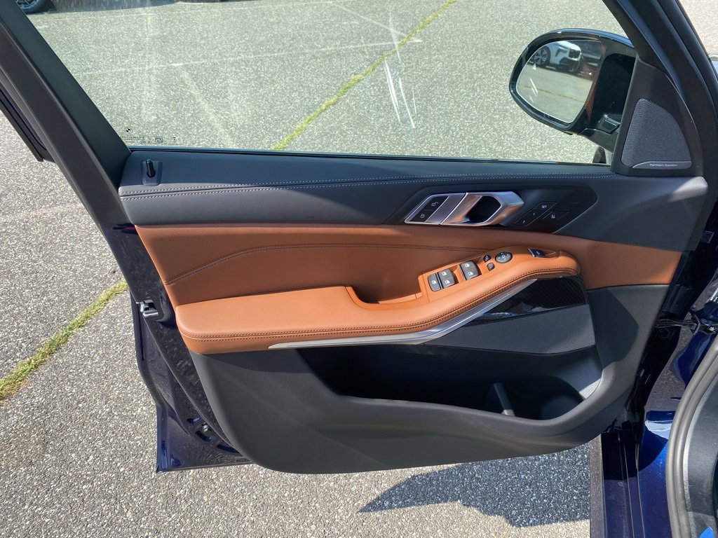 New 2026 BMW X5 M60i w/ Executive Package image 13