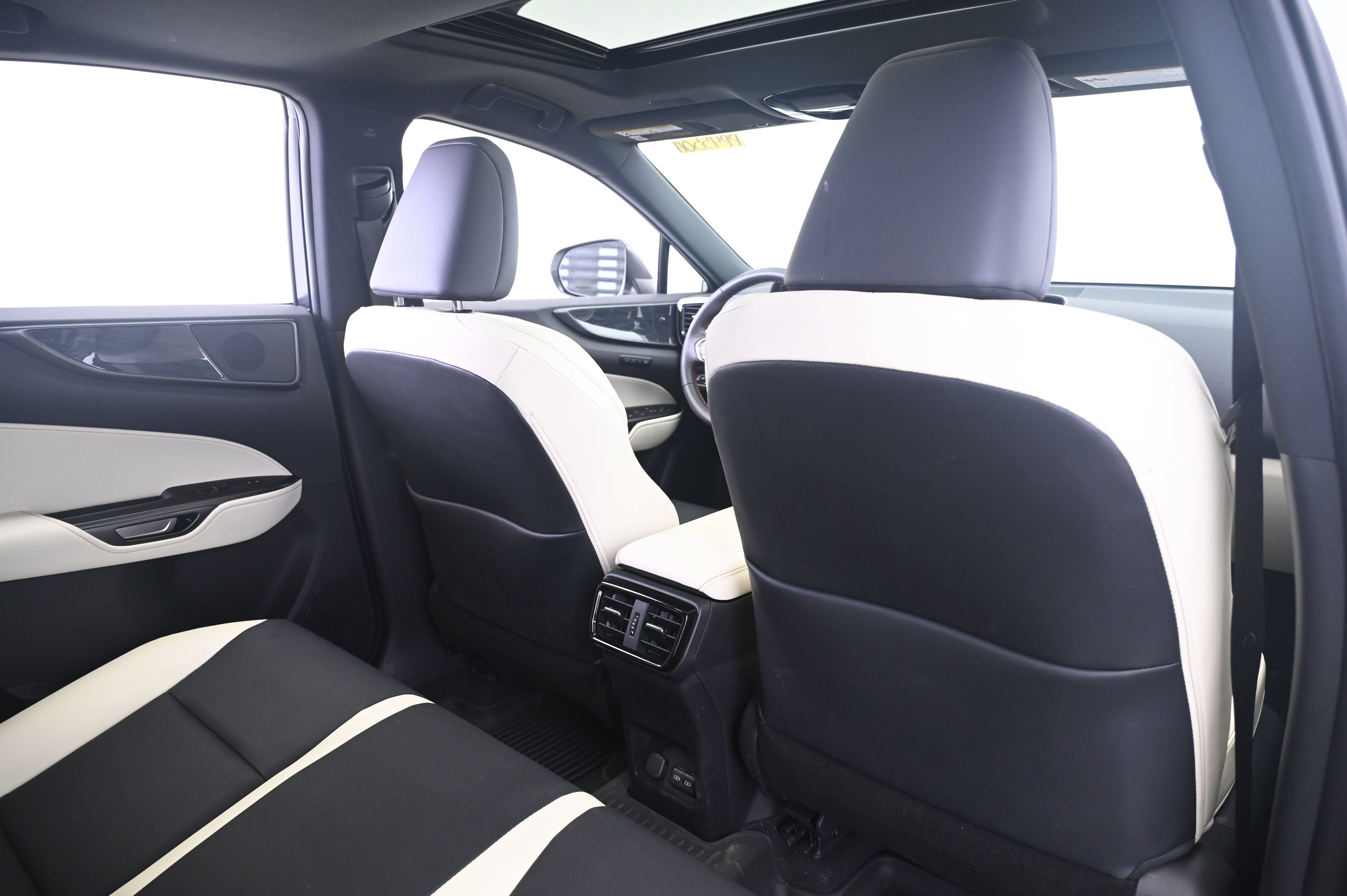 Used 2024 Lexus NX 350h AWD image 17