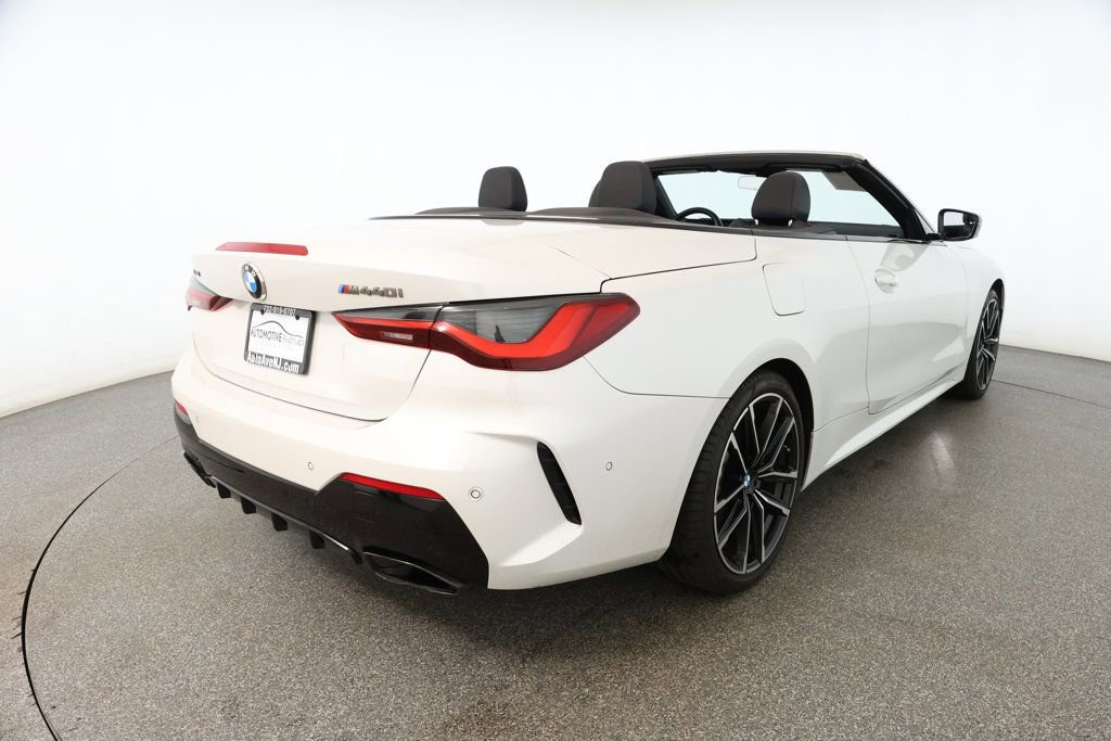 Used 2024 BMW 440i xDrive M440i xDrive Convertible with image 4