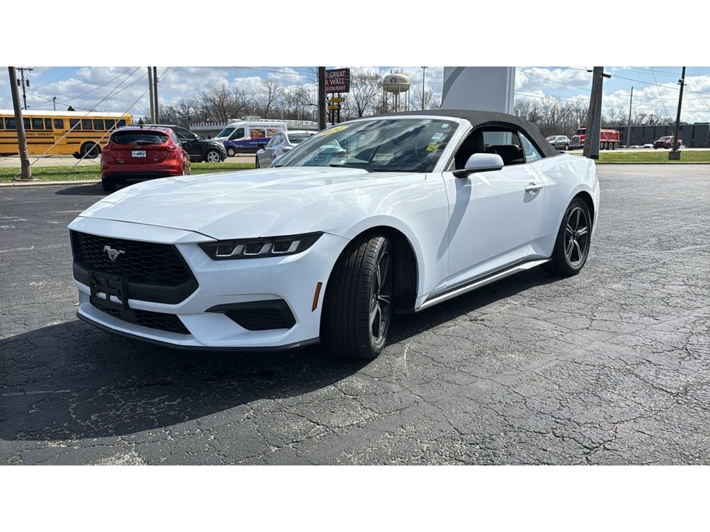 Used 2024 Ford Mustang Premium image 3