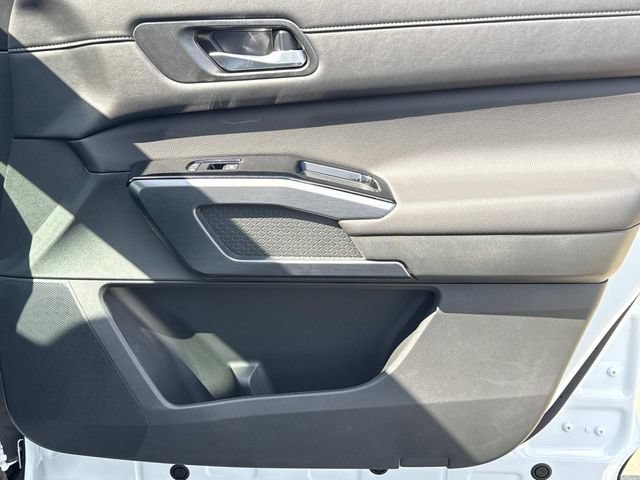 New 2026 Nissan Pathfinder SL FWD image 14