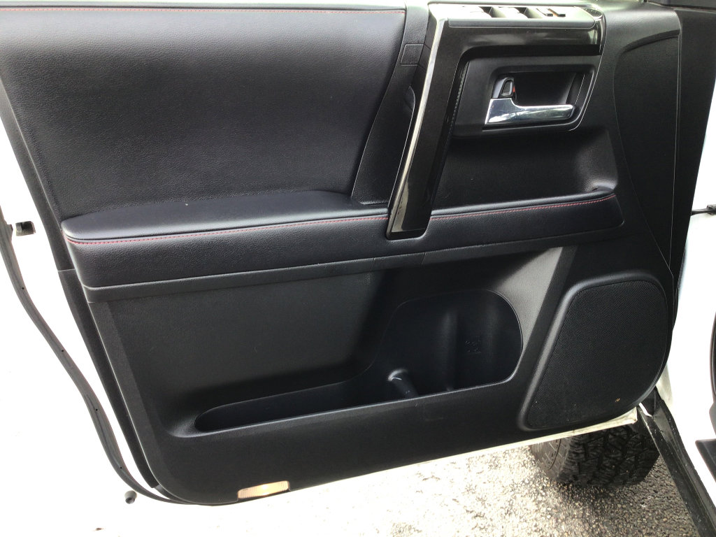 Used 2018 Toyota 4Runner TRD Off-Road image 7