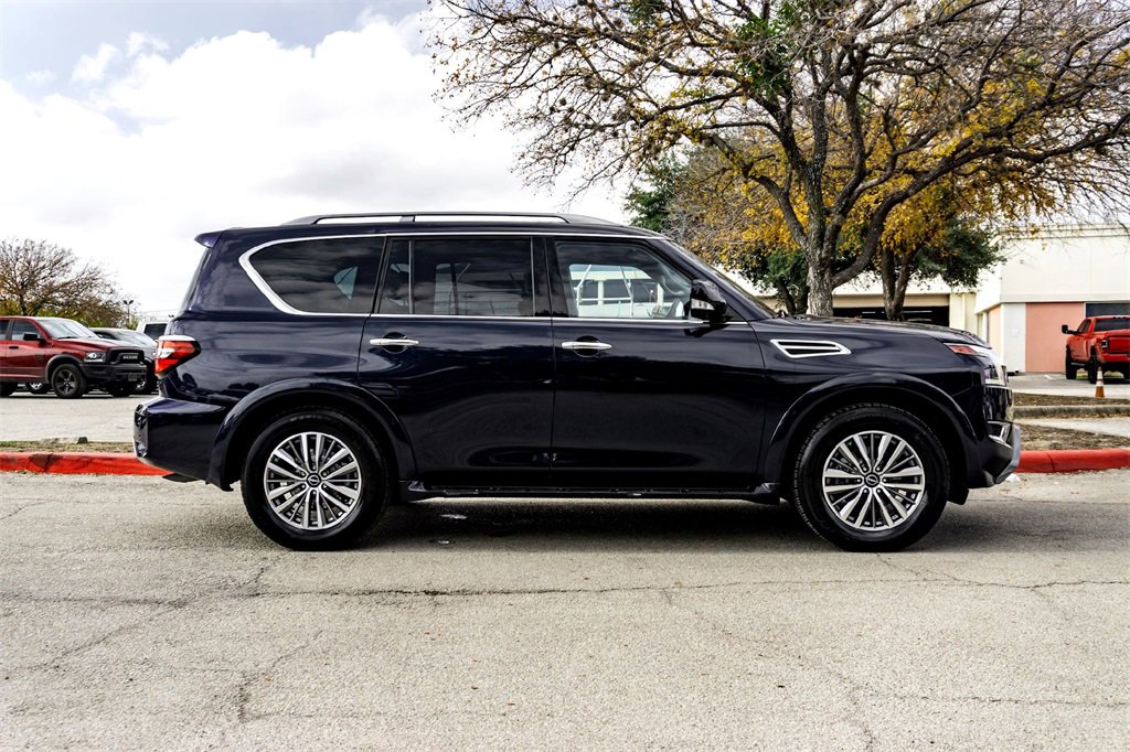 Used 2023 Nissan Armada SL w/ Captain's Chairs Package image 4