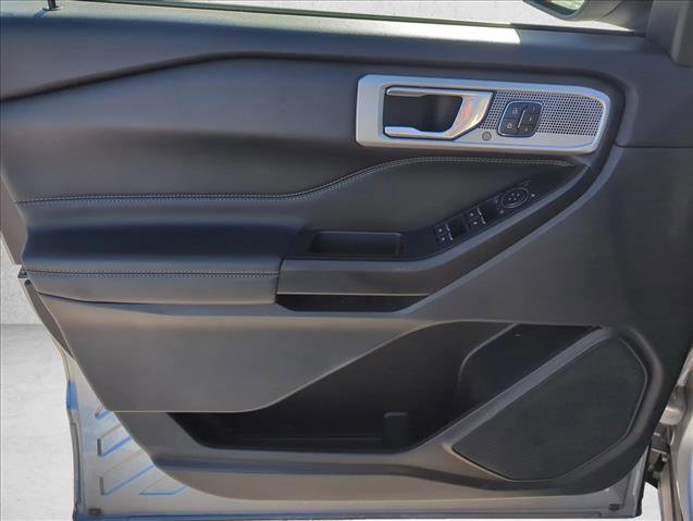 Used 2020 Ford Explorer Limited image 10