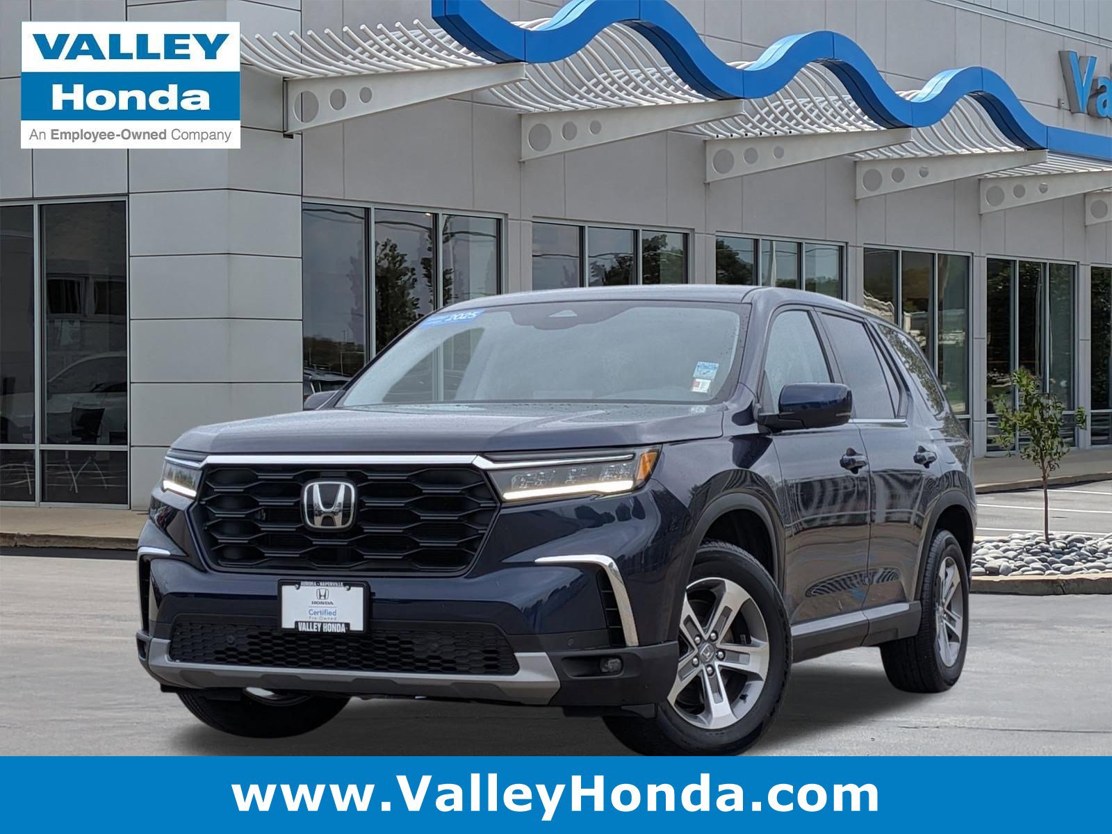 Used 2025 Honda Pilot EX-L image 1