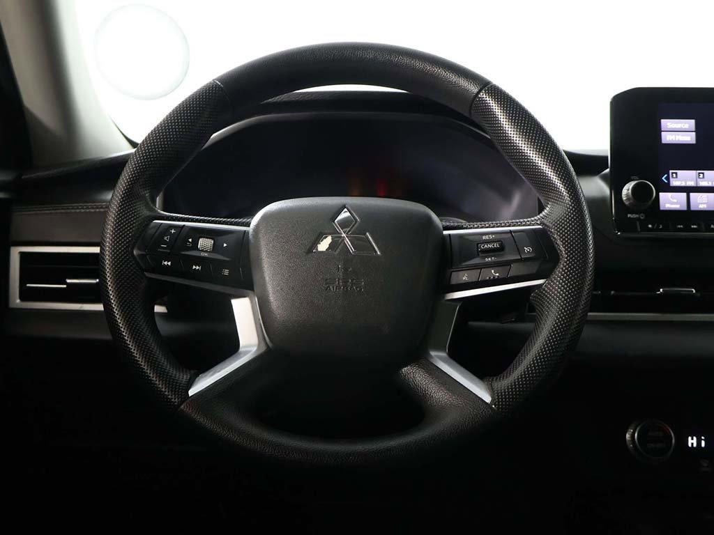 Used 2022 Mitsubishi Outlander ES image 31