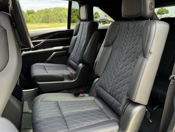 New 2026 Cadillac Escalade IQ Sport 1 w/ LPO, ONYX Package AWD/4WD image 22