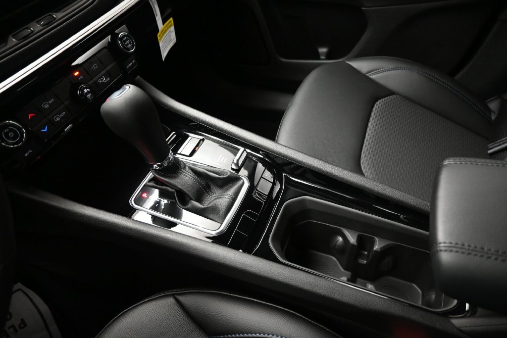 New 2026 Jeep Compass Latitude AWD/4WD image 9