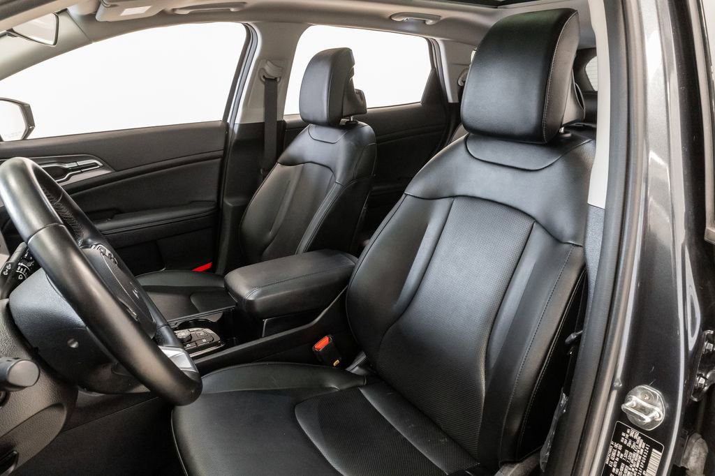 Used 2023 Kia Sportage SX image 10