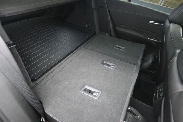 Used 2019 Cadillac XT4 Sport w/ LPO, Midnight Sport Package FWD image 27