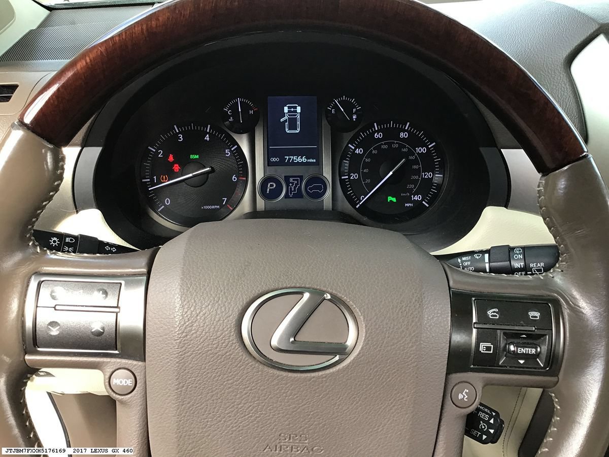 Used 2017 Lexus GX 460 Premium w/ Premium Package AWD/4WD image 8
