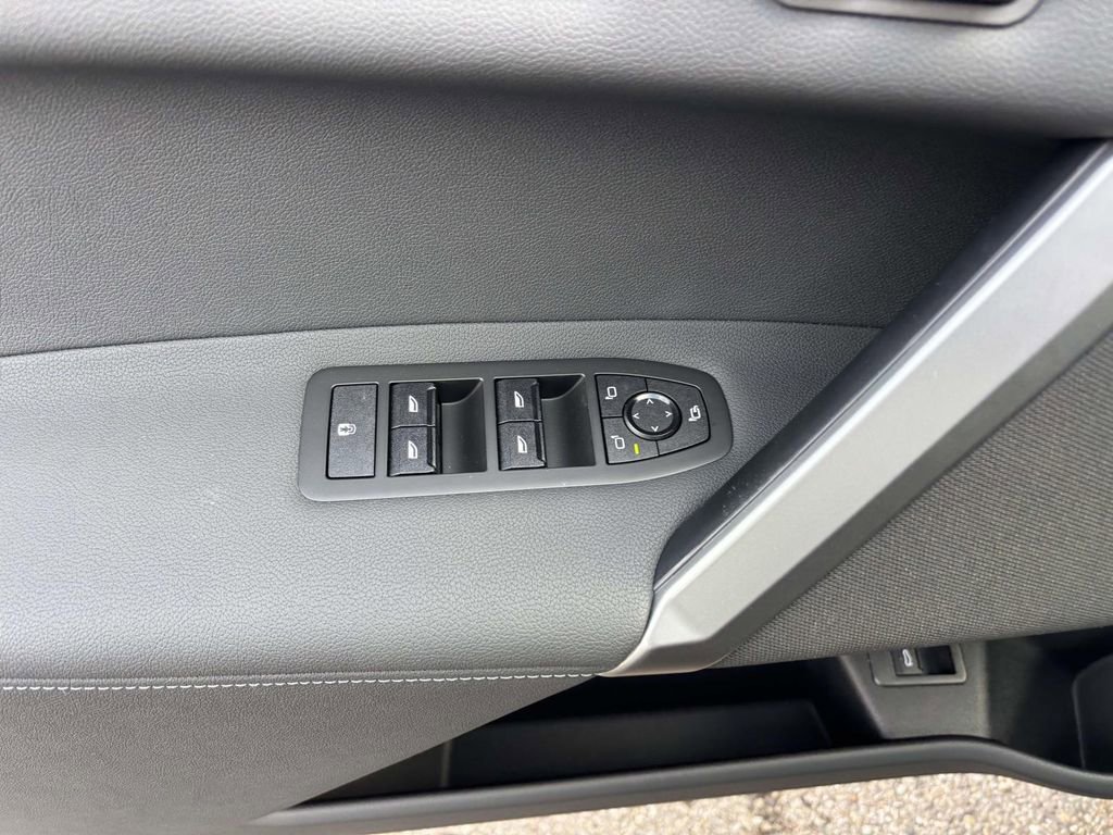 New 2026 BMW iX xDrive60 w/ M Sport Package image 13