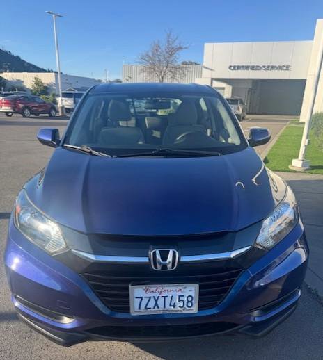Used 2017 Honda HR-V LX image 2