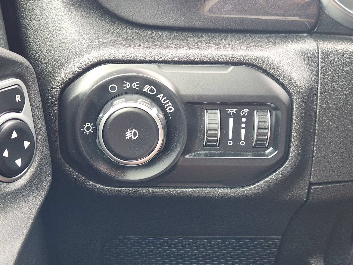 Used 2021 Jeep Wrangler Unlimited Sport AWD/4WD image 42