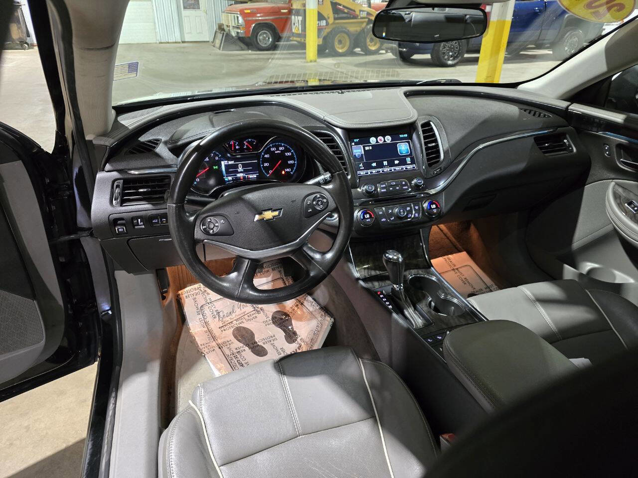 Used 2015 Chevrolet Impala LTZ image 28