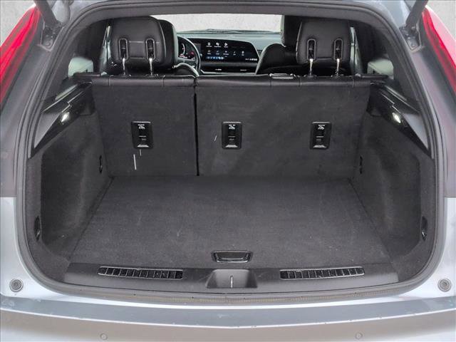 Used 2023 Cadillac XT4 Premium Luxury image 6