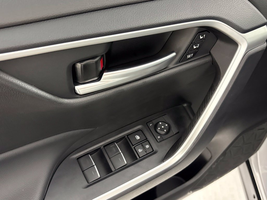 Used 2025 Toyota RAV4 XLE Premium w/ Weather Package FWD image 26