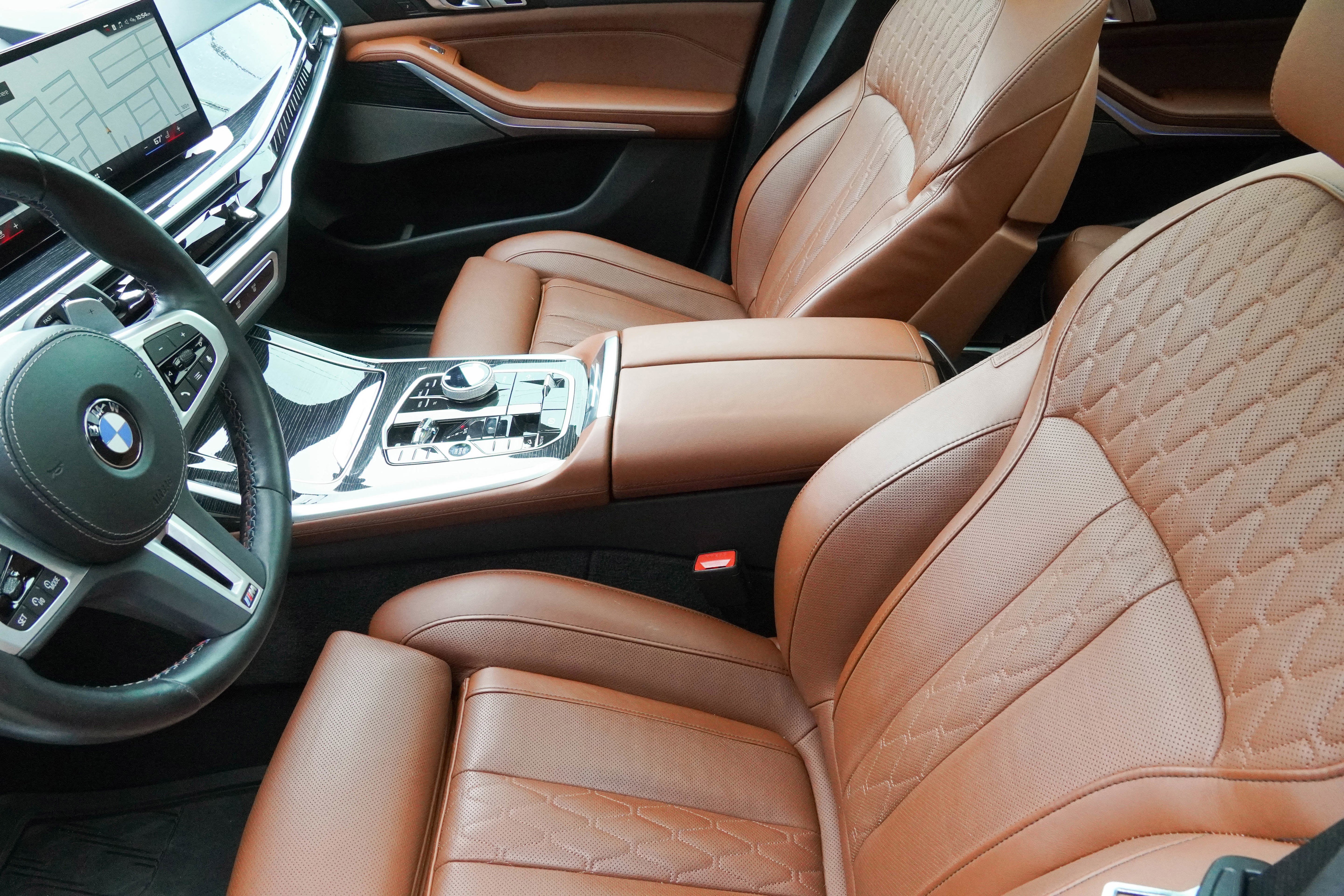 Certified 2024 BMW X7 M60i w/ Executive Package image 11