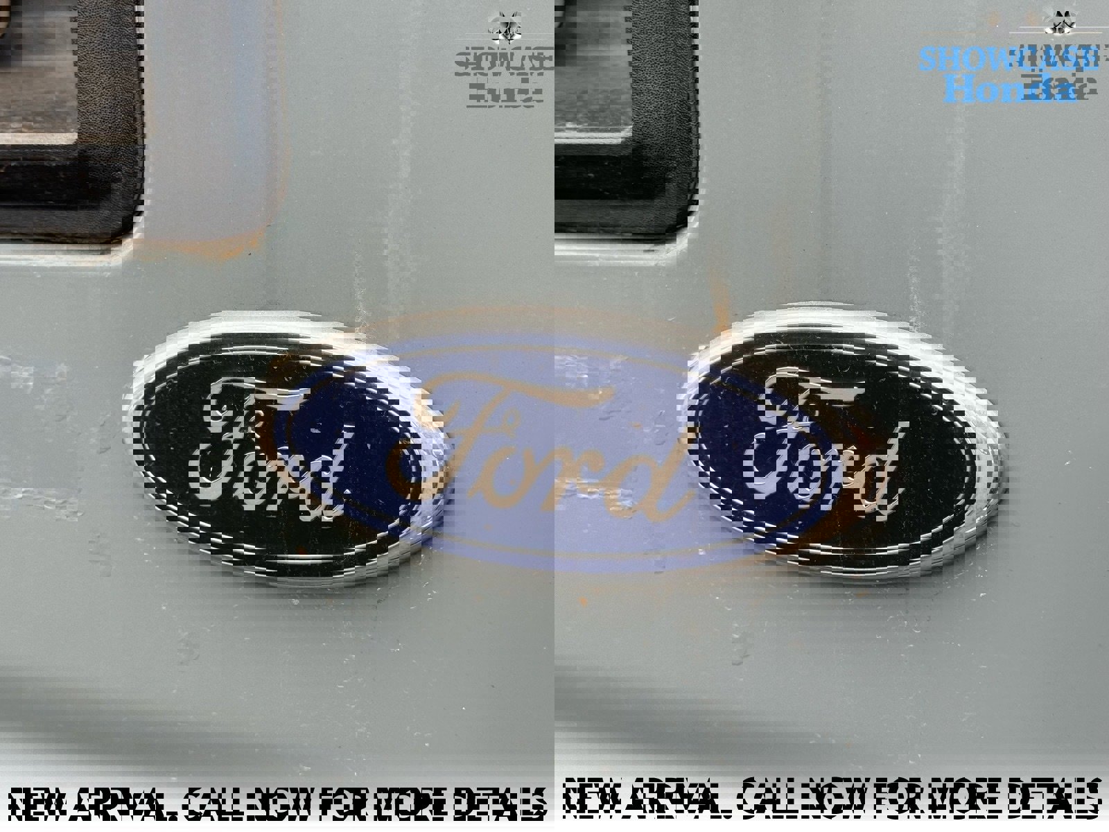 Used 2009 Ford E-350 and Econoline 350 Extended Wagon Super Duty image 8