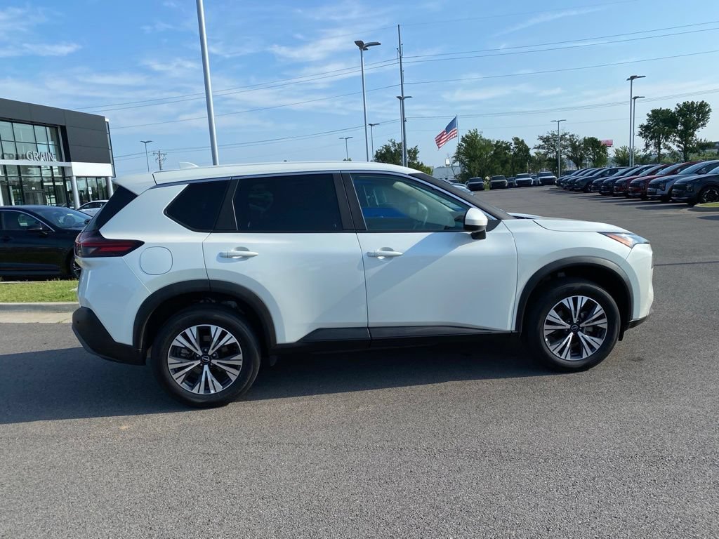 Used 2023 Nissan Rogue SV AWD/4WD image 8
