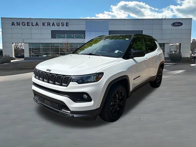 Used 2024 Jeep Compass Latitude w/ Altitude Special Edition AWD/4WD image 3
