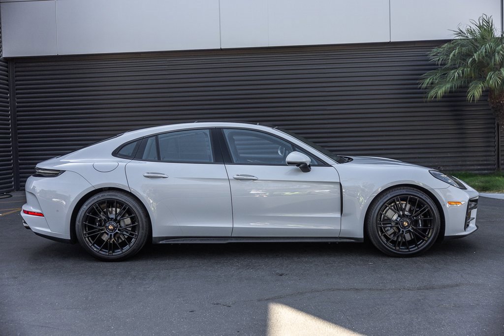 Certified 2025 Porsche Panamera GTS image 10