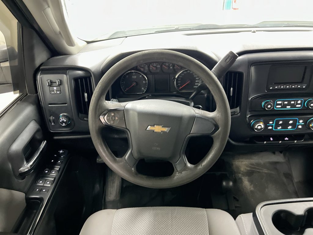 Used 2015 Chevrolet Silverado 3500 W/T AWD/4WD image 11