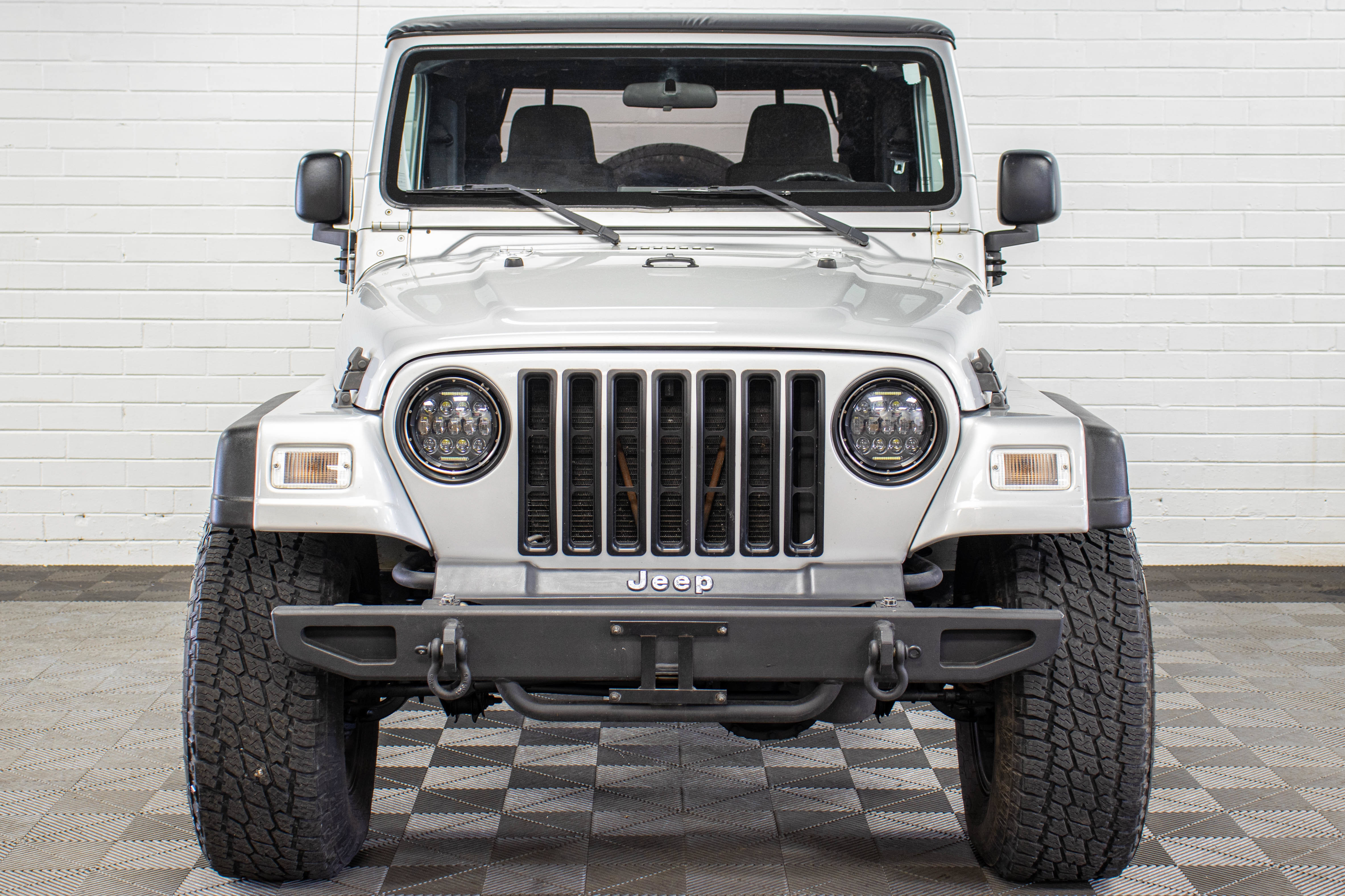 Used 2005 Jeep Wrangler X w/ Tire & Wheel Group (Ecco) AWD/4WD image 8