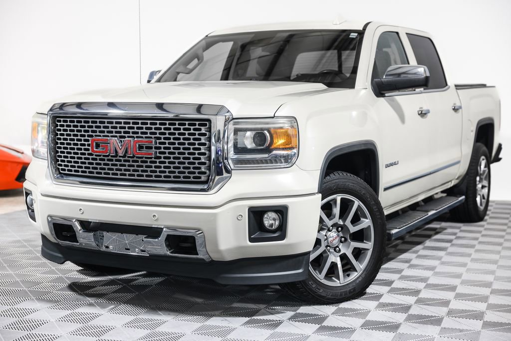 Used 2015 GMC Sierra 1500 Denali w/ Driver Alert Package image 9