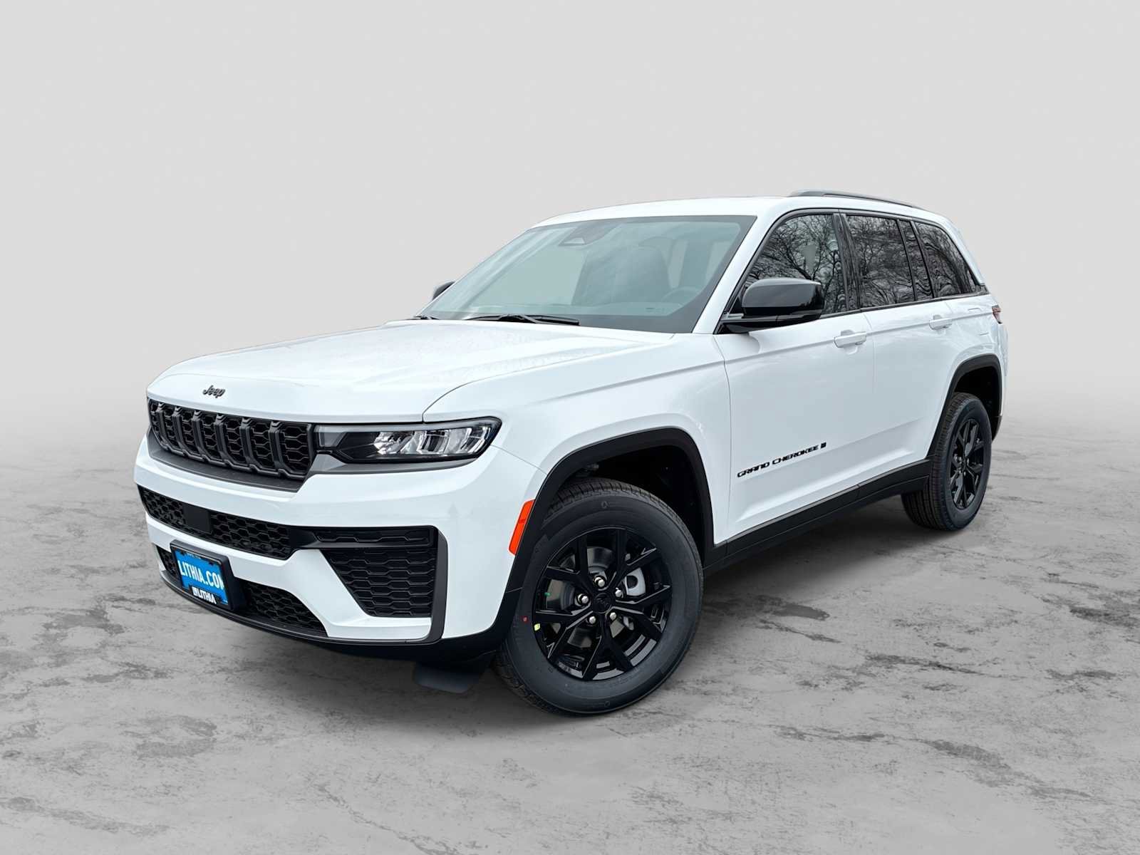 New 2026 Jeep Grand Cherokee Altitude AWD/4WD image 1