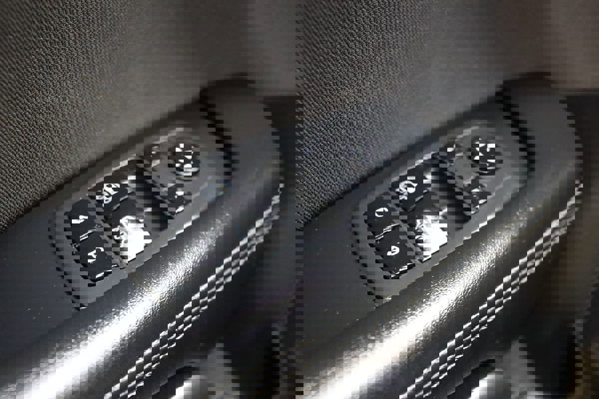 Used 2020 Dodge Challenger SXT w/ Driver Convenience Group image 28