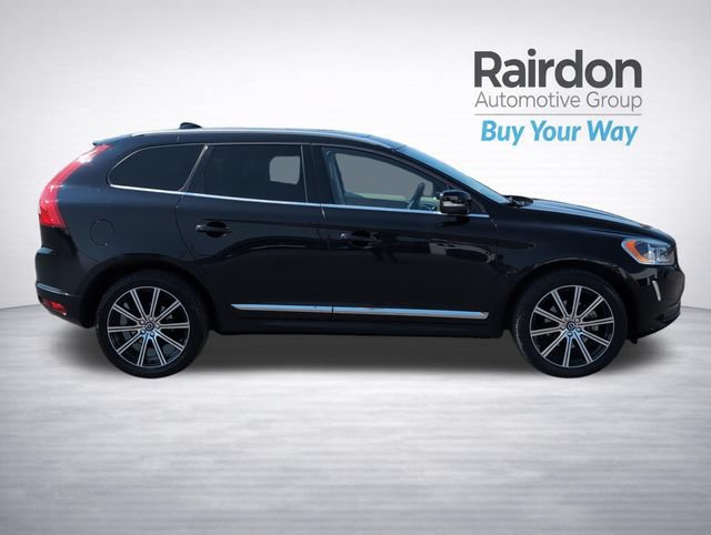 Used 2016 Volvo XC60 T5 Premier w/ Proximity Package AWD/4WD image 8