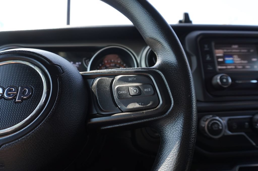 Used 2021 Jeep Gladiator Sport AWD/4WD image 22
