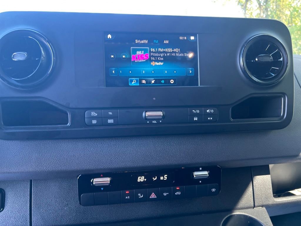 Used 2024 Mercedes-Benz Sprinter 2500 image 16