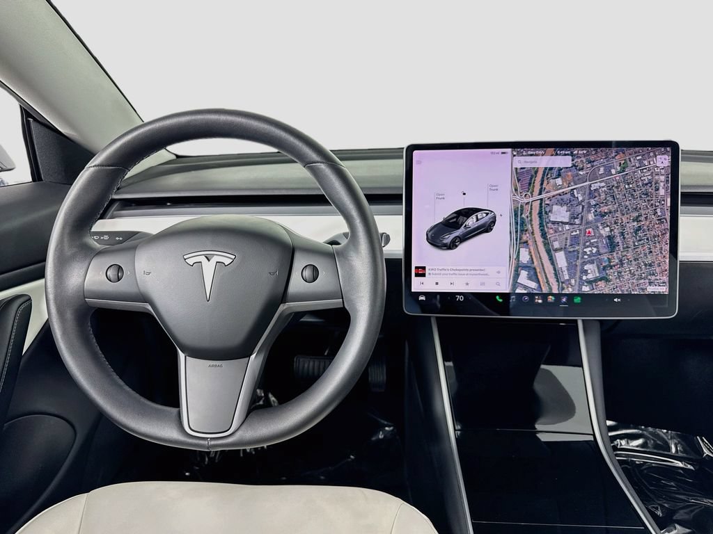 Used 2019 Tesla Model 3 Standard Range RWD image 12