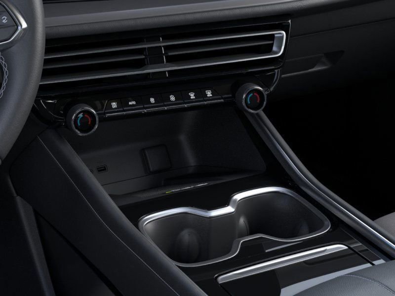 New 2026 Chevrolet Traverse LT w/ Driver Confidence Package FWD image 24