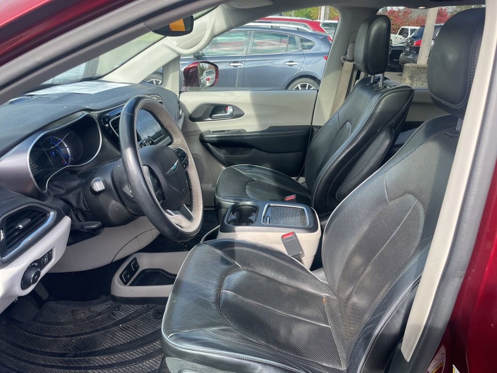Used 2018 Chrysler Pacifica Limited w/ Advanced Safetytec Group image 5